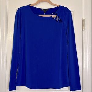 Cut Out Detail Long Sleeve Top